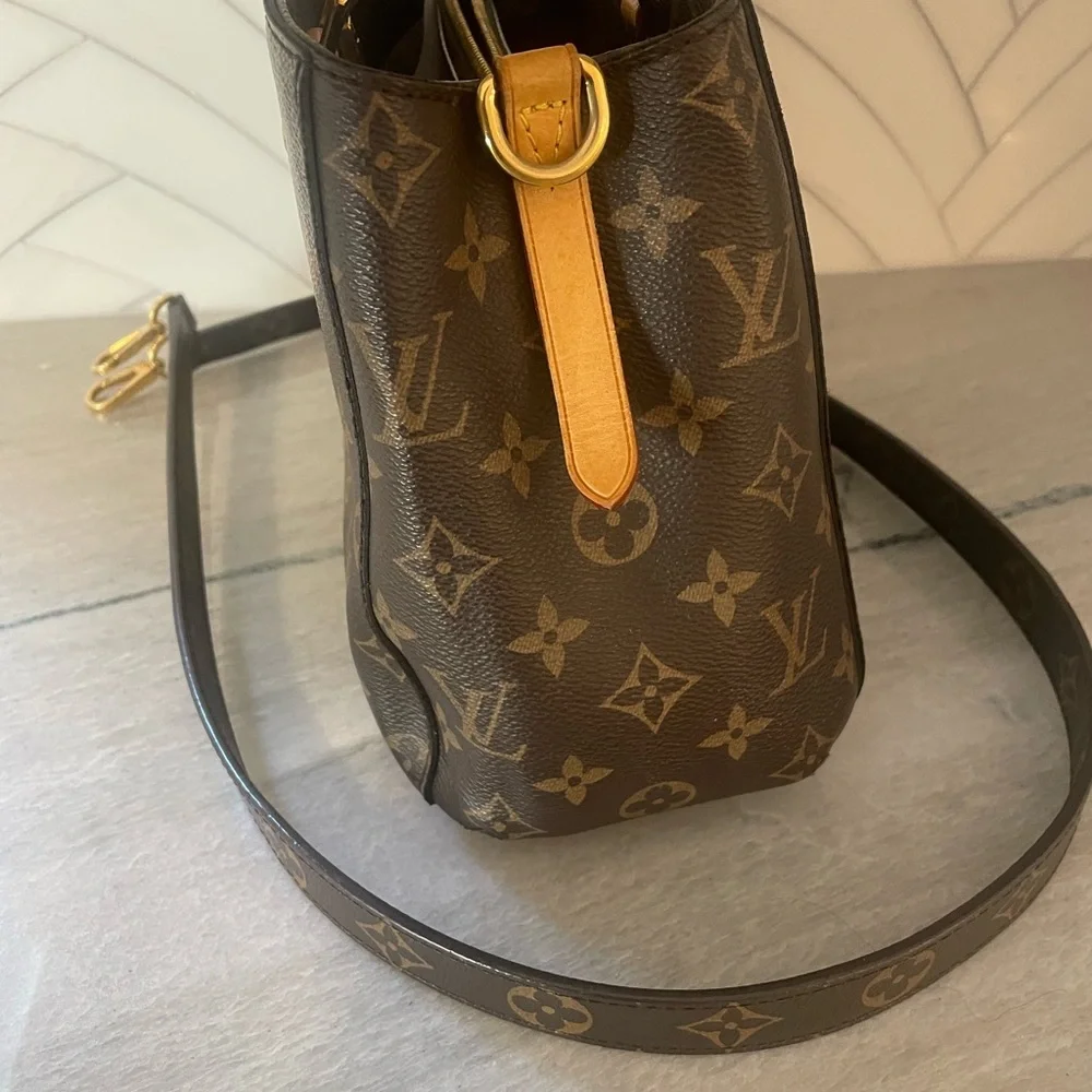 Louis Vuitton Montaigne bb - Picture 9 of 17